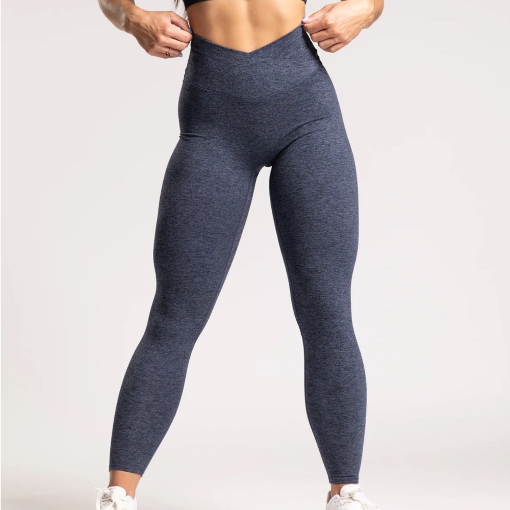 P'TULA BAREFORM Legging : 23" size MEDIUM, color "Rain", NEW